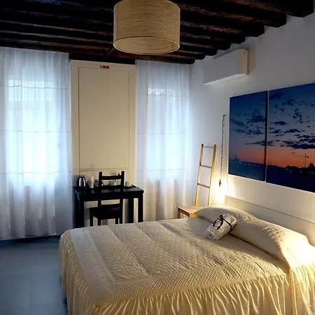 Guest house Lively Castello Comfort Private Bath & Privacy Venice
