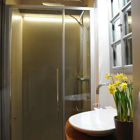 Guest house Lively Castello Comfort Private Bath & Privacy *