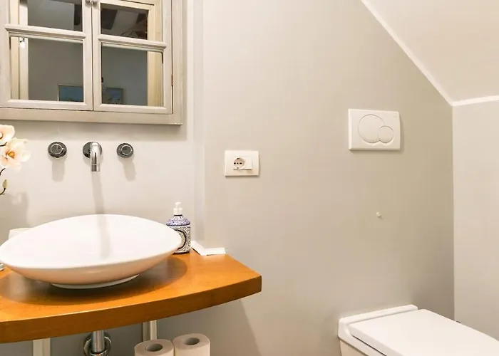 Gasthuis Stylish Self-contained & Bath In Castello Between Biennale & San Marco Venetië